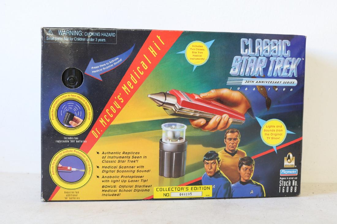 Dr. McCoy's Medical Kit, Star Trek collector's Edition (1 of 5)