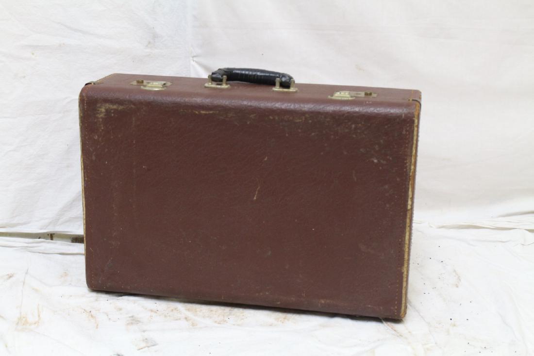Vintage 1960s Brown Suitcase (1 of 6)