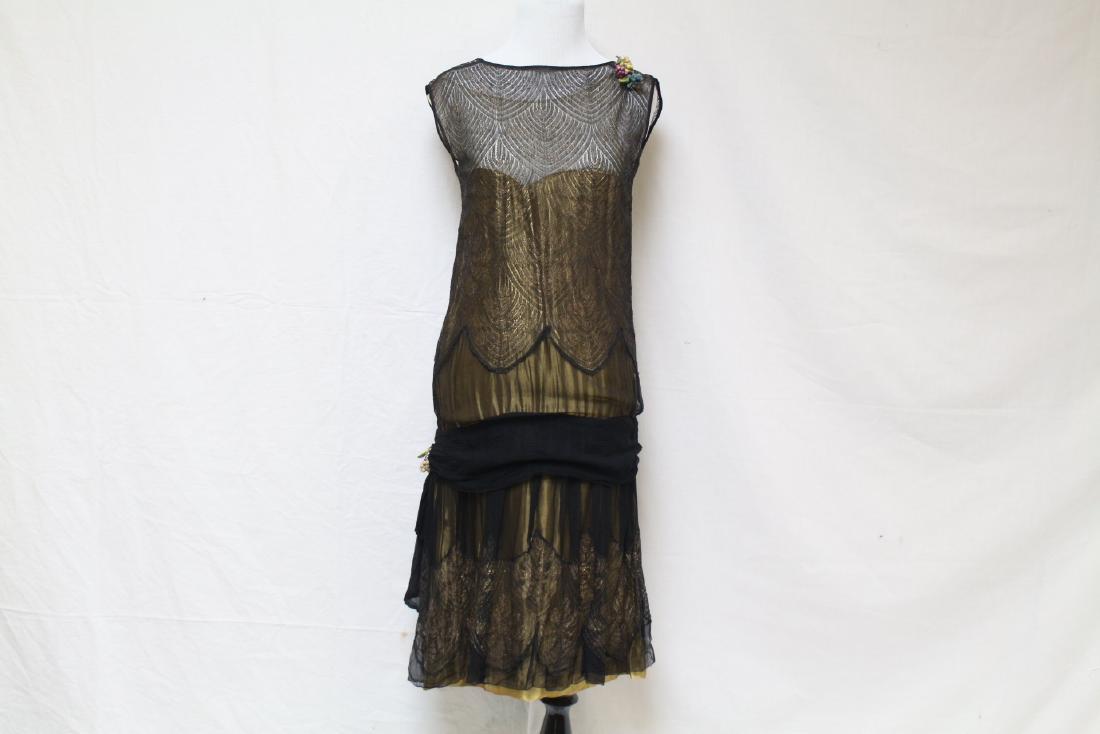 Vintage 1920s Gold & Black Flapper Dress (1 of 6)