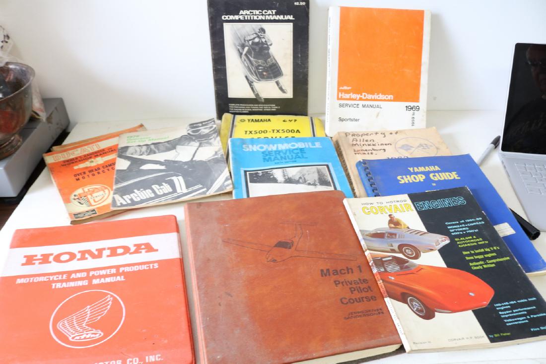 Lot of Vintage Auto Manuals (1 of 13)