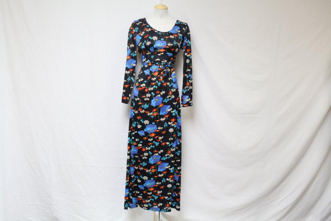 Vintage 1970s Black Floral Maxi Dress: jersey fabric, great condition - 38 bust/31 waist (ties smaller)