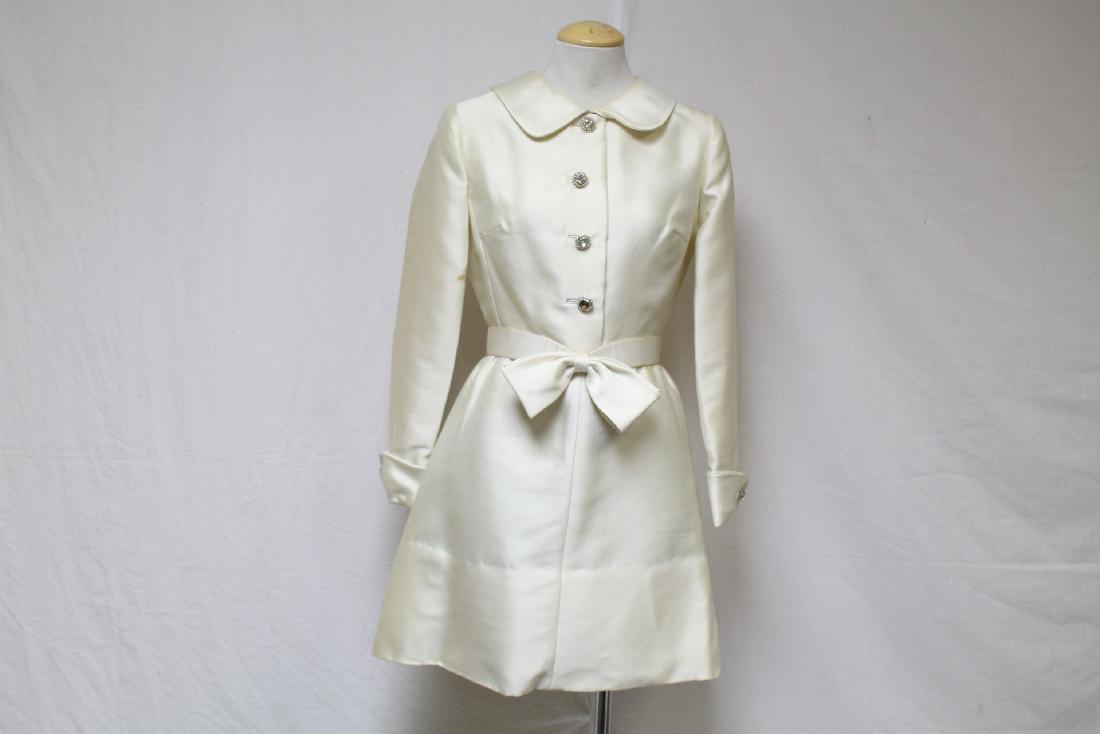 Vintage 1960s Ivory Mini Dress (1 of 7)