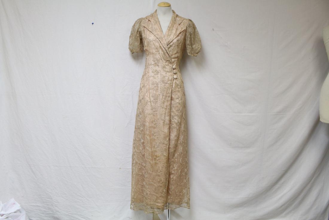 Vintage 1940s Peach Tambour Lace Dressing Gown (1 of 6)