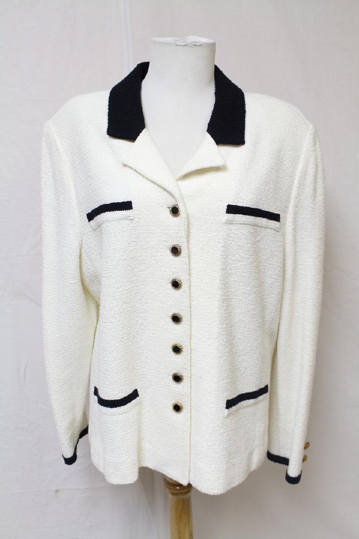 Vintage Castleberry Knit Blazer: New York London, made in US, mid weight nubby knit white navy fabric, metal buttons, in very good condition, approx. bust 44" waist 42"