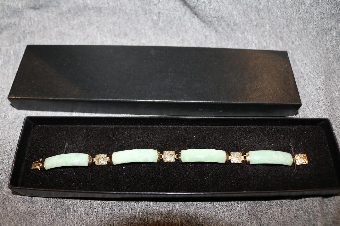 Vintage Chinese 14K Gold Jade Bracelet (1 of 4)
