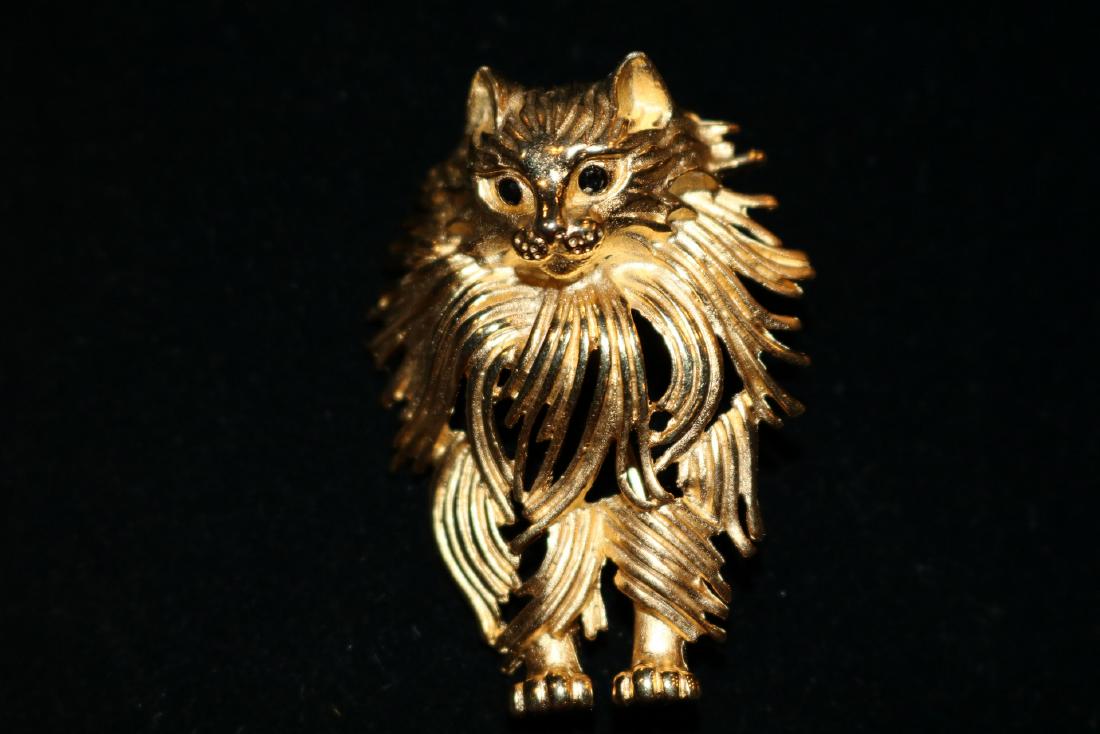 Vintage Les Bernard, Inc. Cat Brooch: goldtone with black rhinestone eyes, in great condition, approx. 1 1/2" H