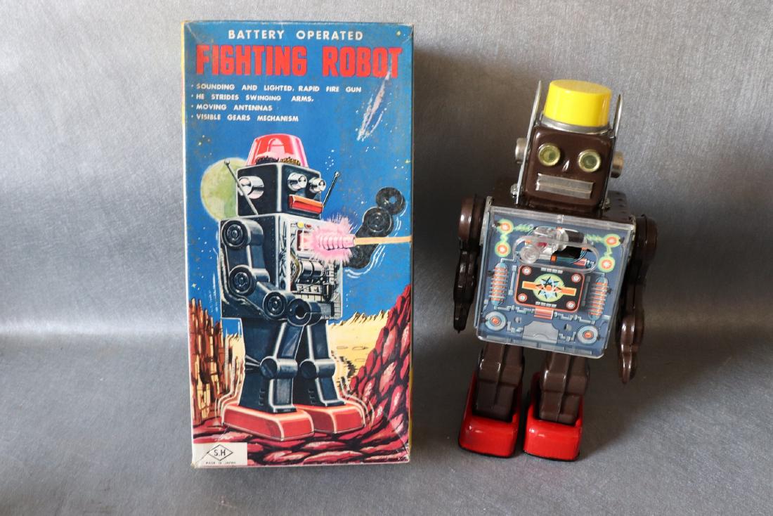 Vintage Fighting Robot, in original Box & Working (1 of 6)
