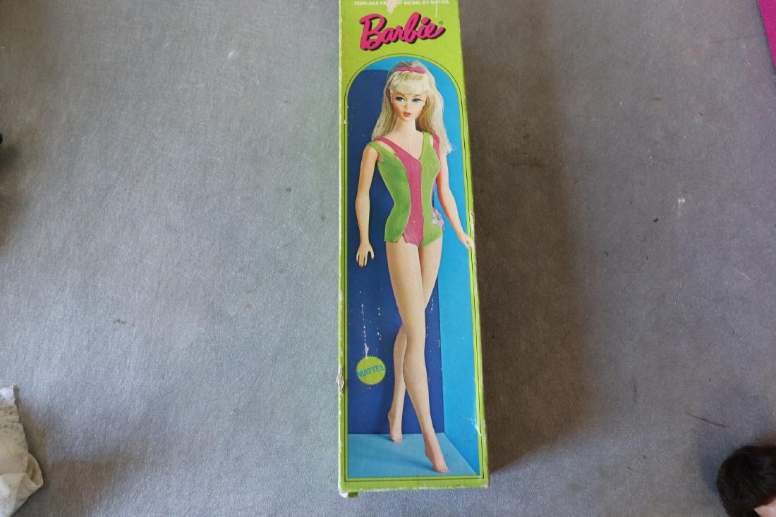 Vintage 1969 Barbie in Original Box (1 of 4)