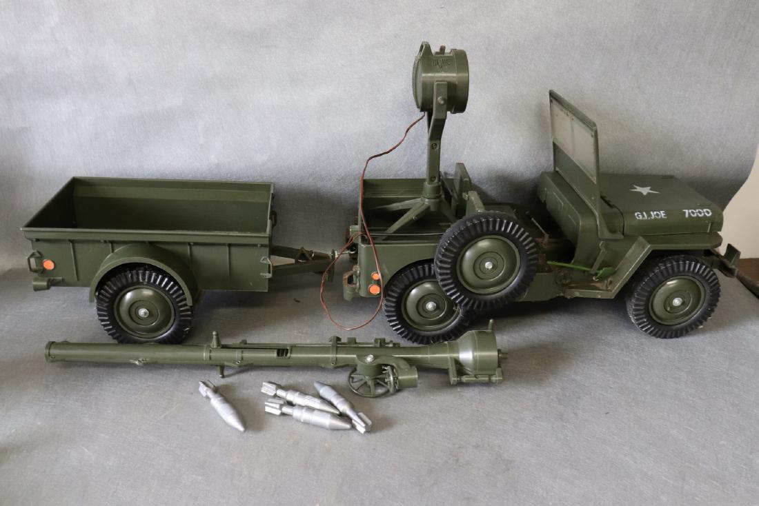Hasbro GI Joe Jeep, Trailer and Accessories (1 of 5)