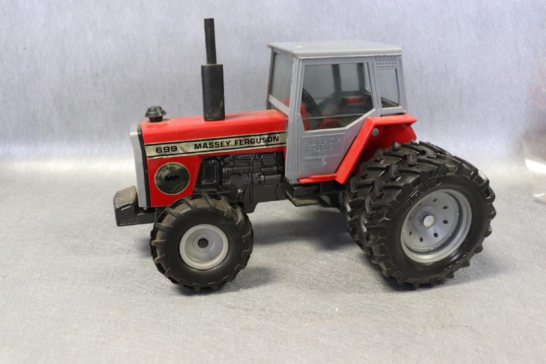 Massey ferguson Special Edition Tractor 1985 (1 of 5)