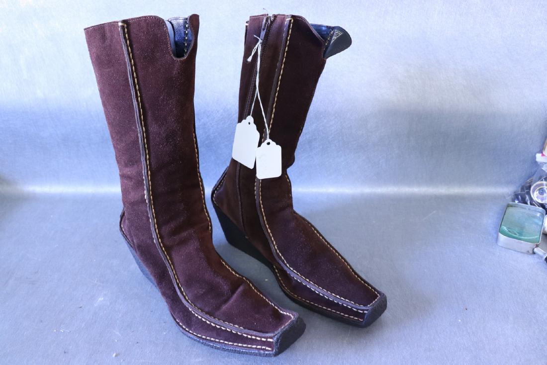 Vintage Pons Quintana Brown Suede Boots (1 of 4)