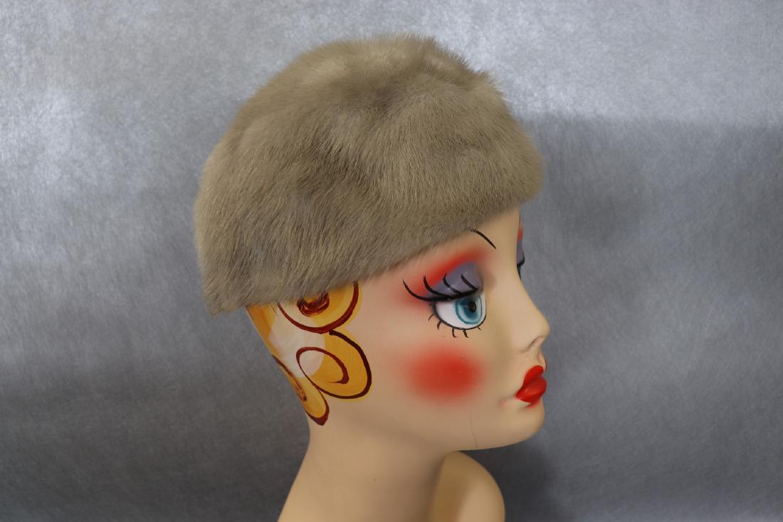 Vintage Blond Mink Juliet Style Hat: Tag inside, "Filene's", twill lining with gross grain ribbon inside the rim. In great condition.