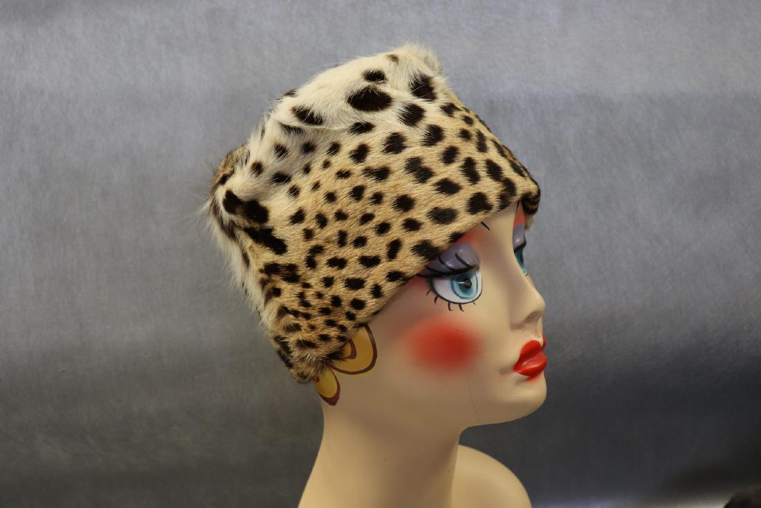 1950's Leopard Fur Pillbox Hat (1 of 4)