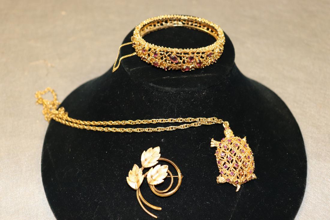 Lot of 3 Vintage Jewelry (1 of 7)