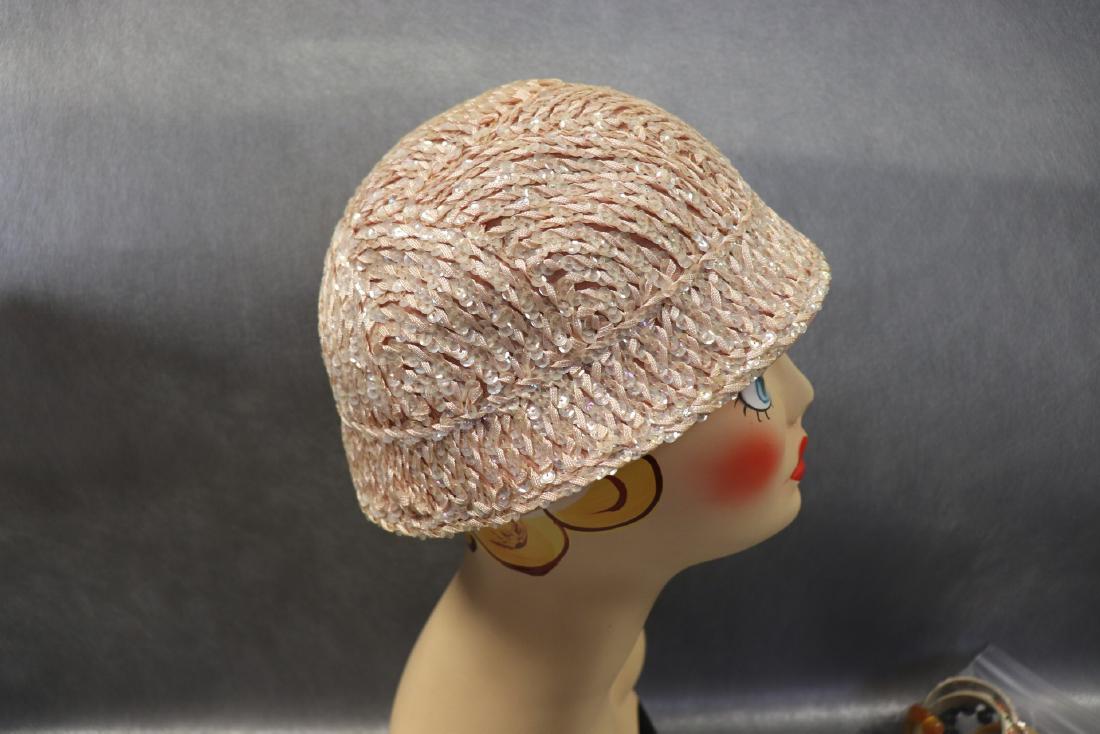 Antique 1920's Flapper Hat Wool Felt With Ribbon & (1 of 4)