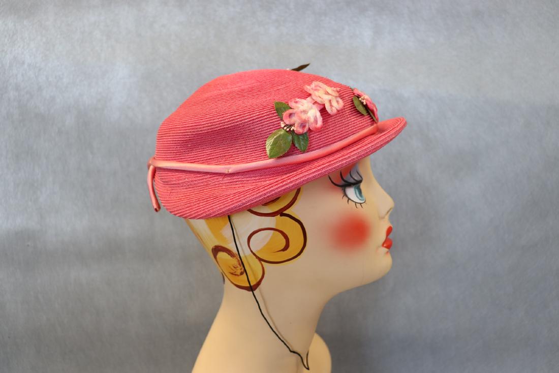Vintage Pink Straw Breton Style Hat: Features pink velvet floral appliques , pink satin cord around brim, in great condition.