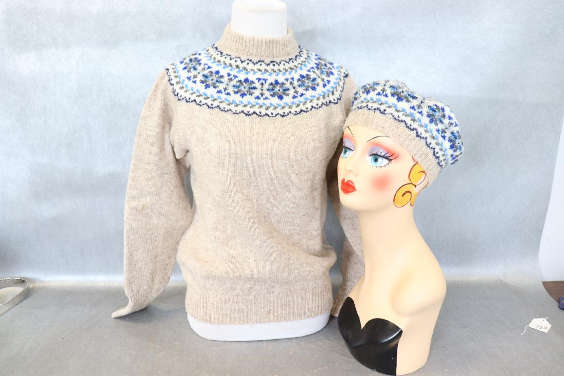 Vintage Hand Knitted Wool Pullover Sweater, Matching: Nice matching set, probably Scotland wool. Measures 38" chest, 23" long. Great condition.