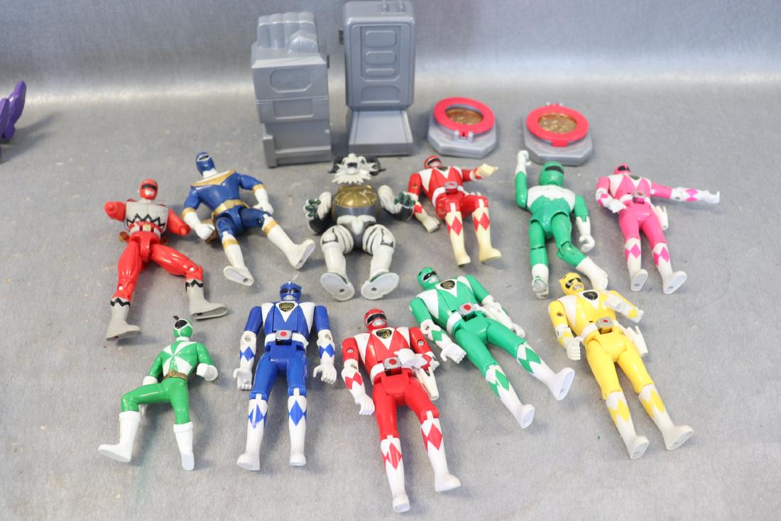 Lot of Vintage Power Rangers (1 of 6)
