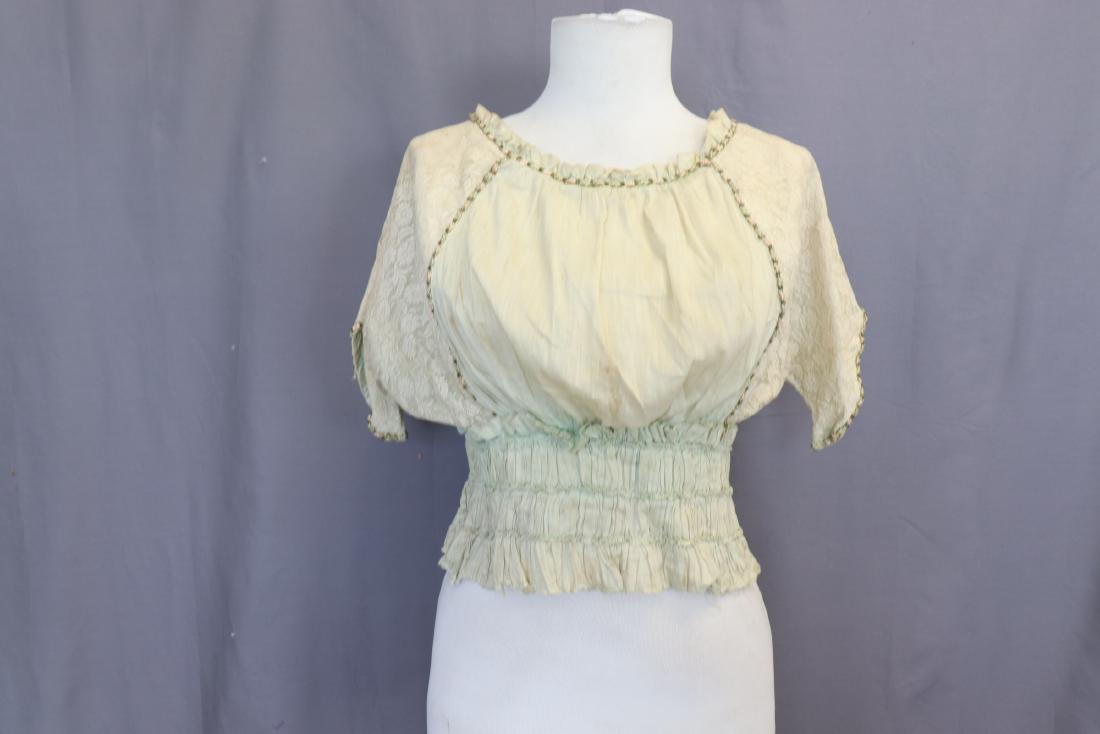 Early 1900's Lace Bodice (1 of 6)