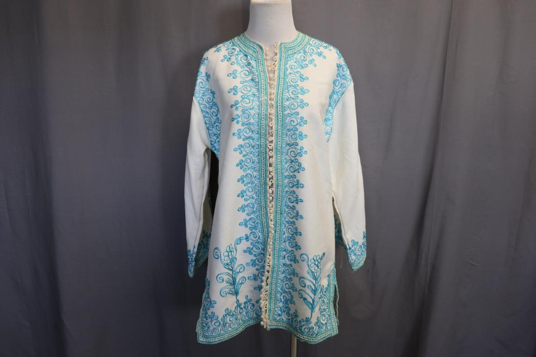 Vintage Embroidered Caftan (1 of 4)