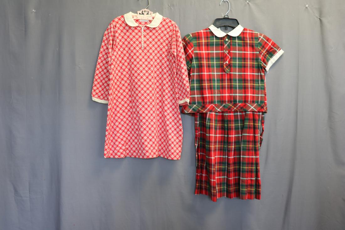 Lot of 2 1960 Vintage Girl's Dresses (1 of 6)