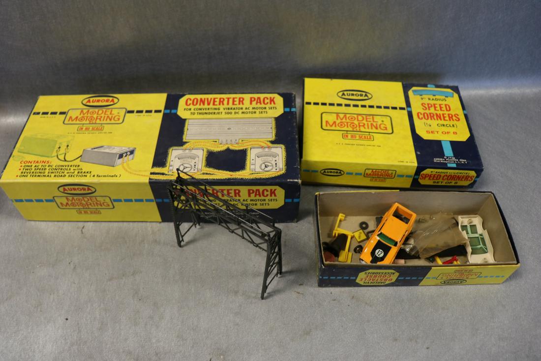 Lot of 3 1963 Model Motoring Boxes w Accessories (1 of 5)