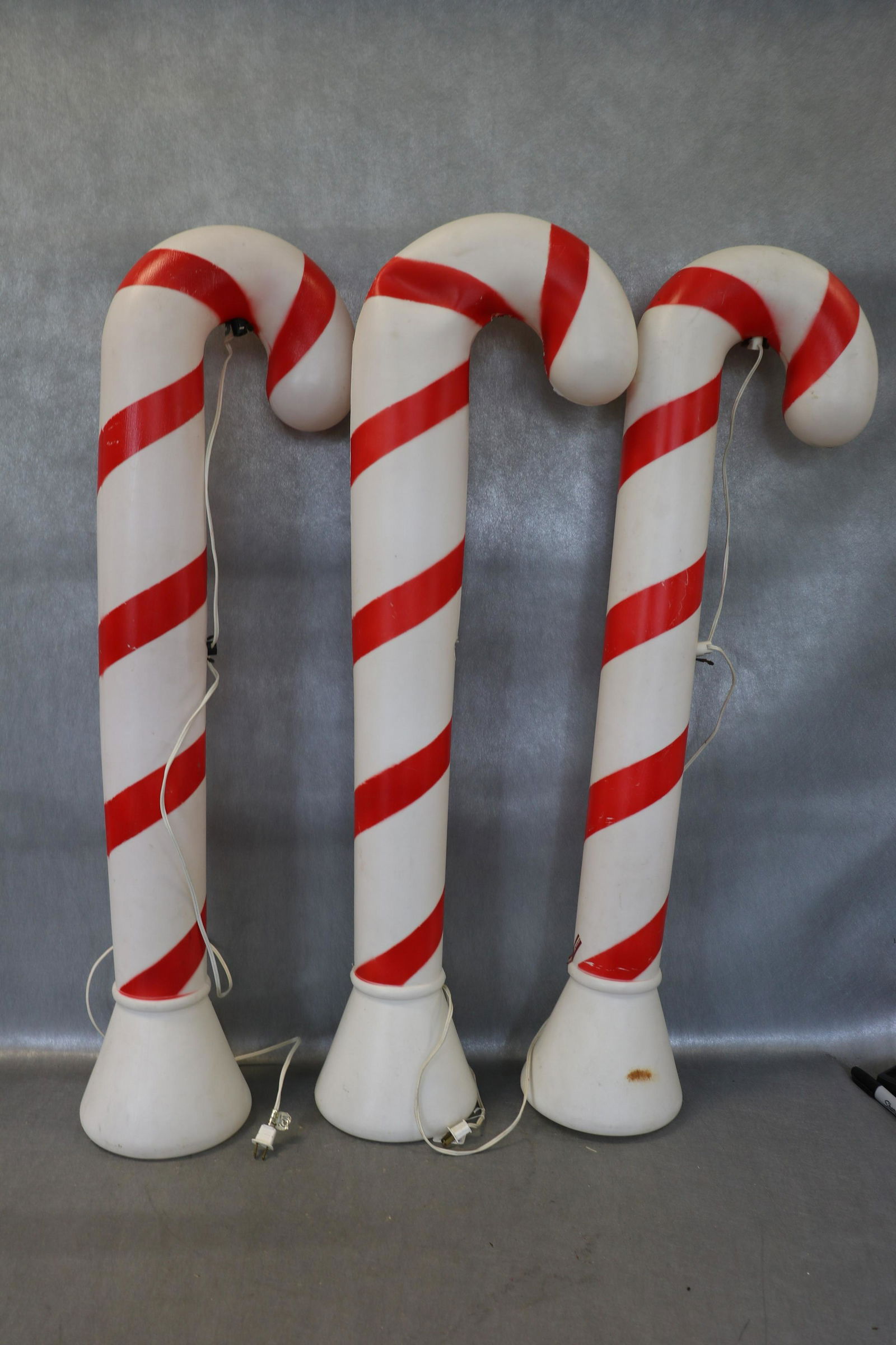 3 Vintage Plastic Blow Mold Christmas Candy Canes Sep 15 2019 Denise Ryan Auctions In Nh