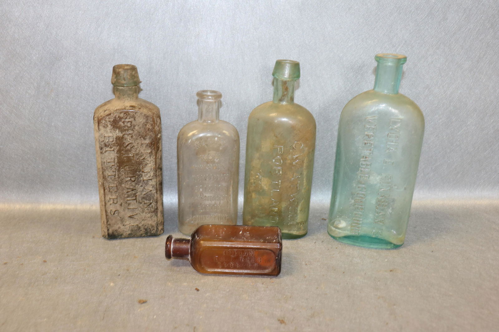 Lot of 10 Antique Bottles (1 of 8)
