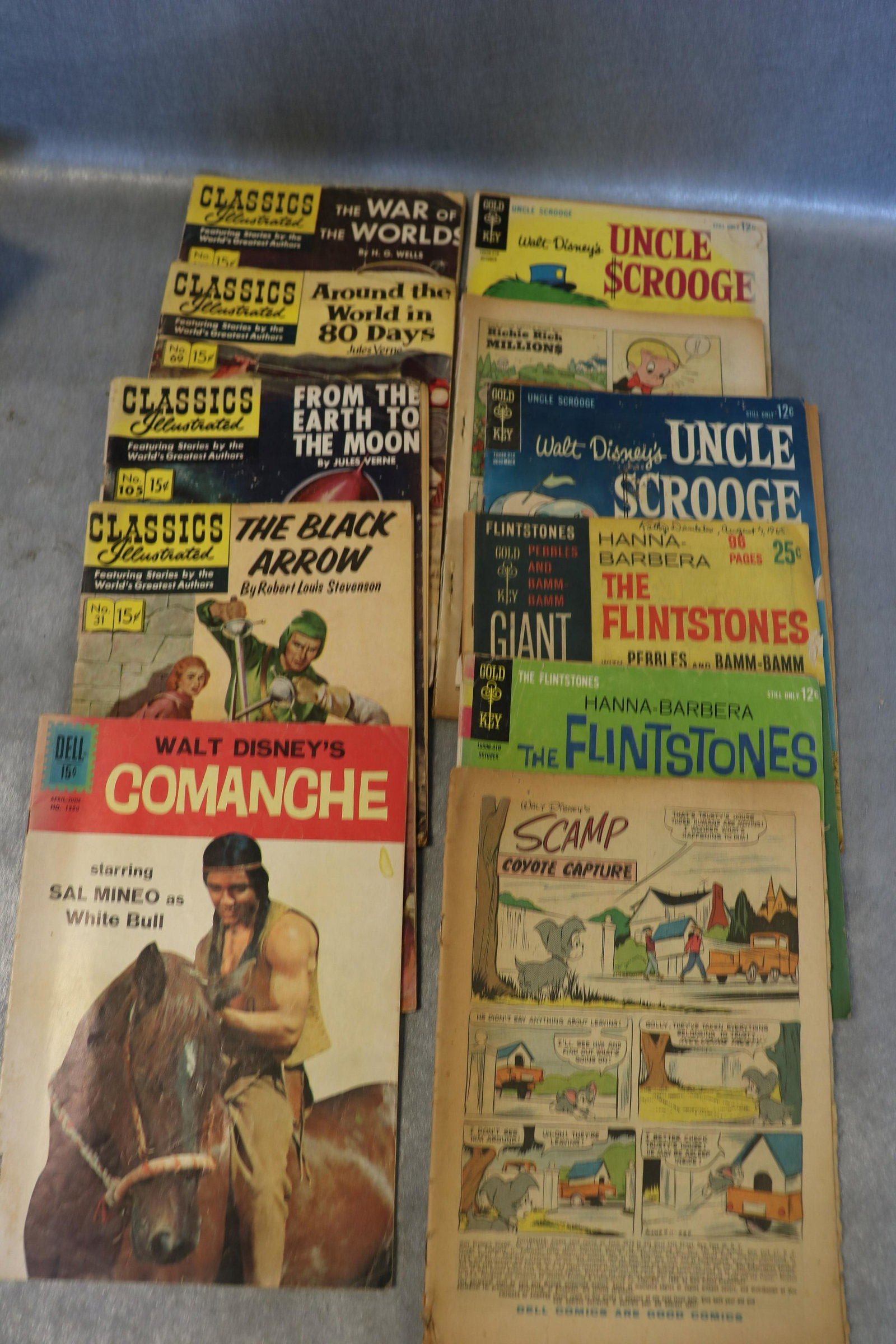 Lot of 11 Vintage Gold Key & Classics Illustrated Comic (1 of 6)