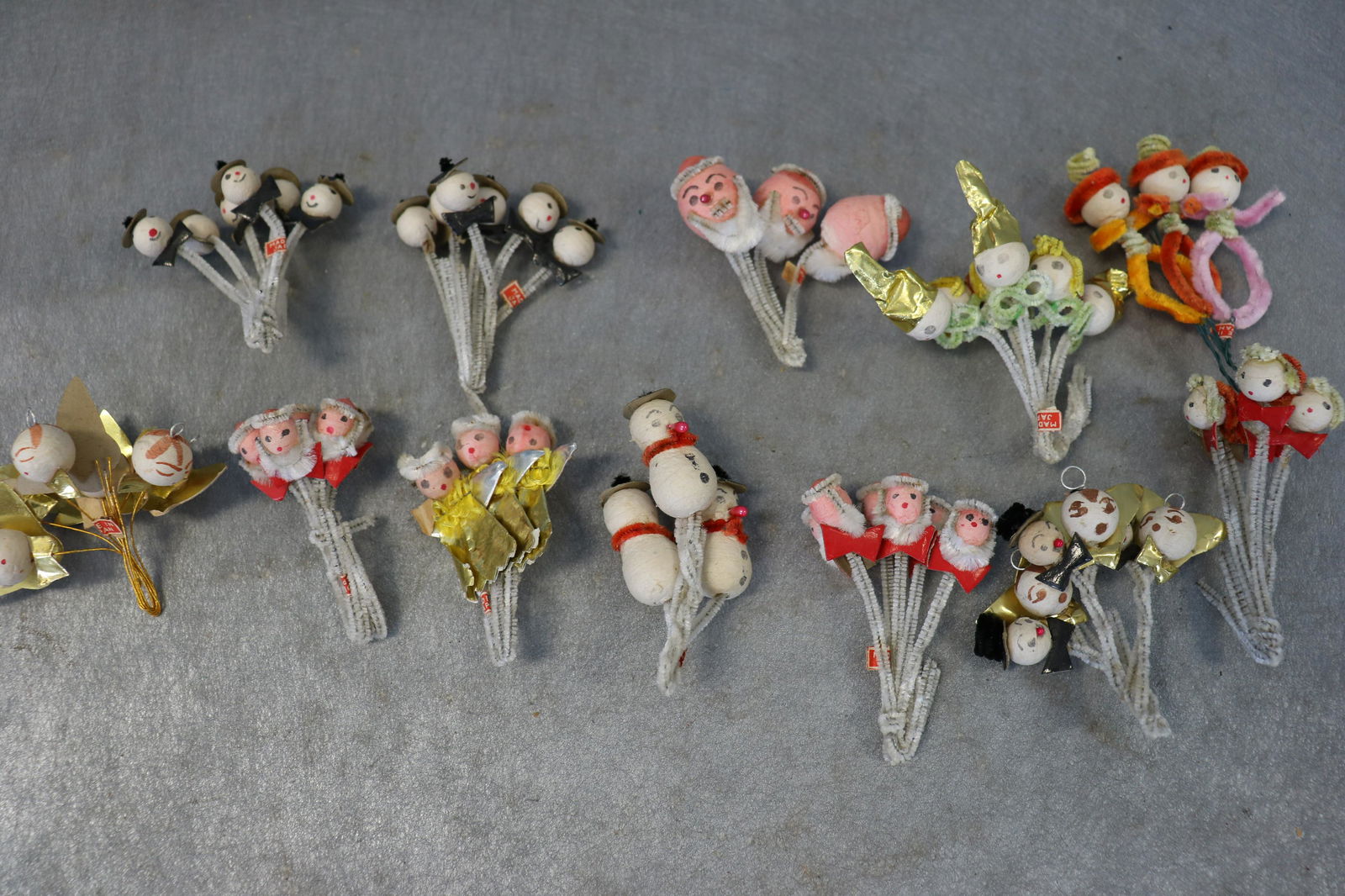 Lot of Vintage Christmas Pipe Cleaner People (1 of 5)