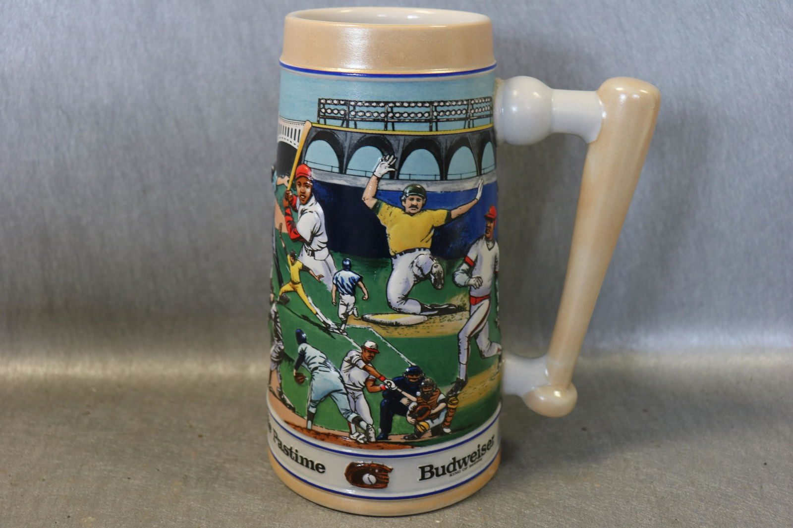 1990 Budweiser Sports Series Beer Stein (1 of 4)