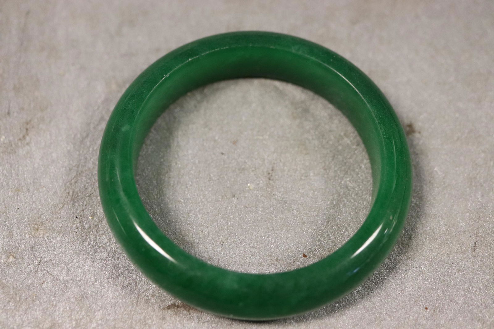 Vintage Green Jade Bangle Bracelet (1 of 3)