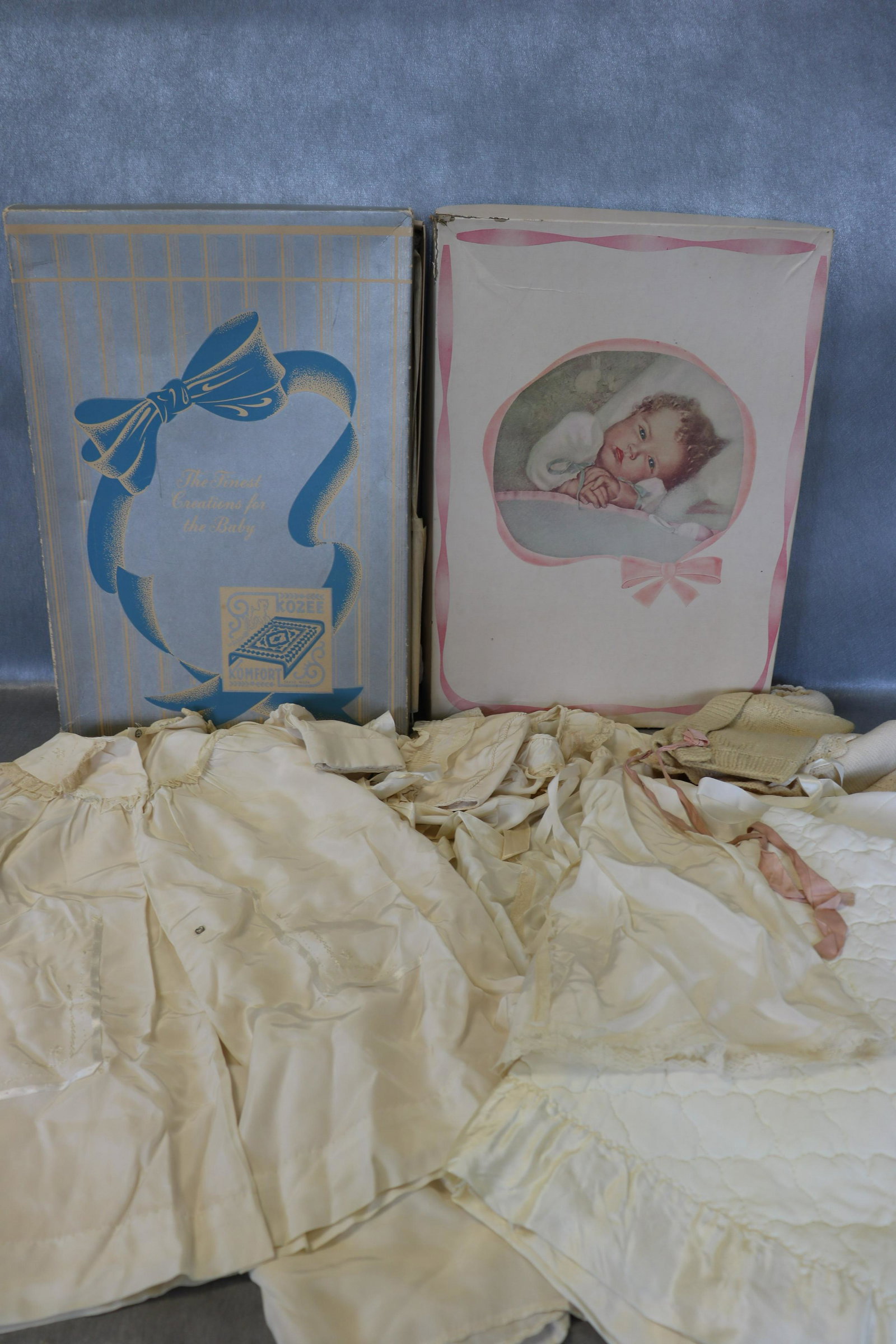 Lot Vintage Christening Outfit, Bonnets, Quilts: Hand knitted sweater and hats, all are in very good condition.