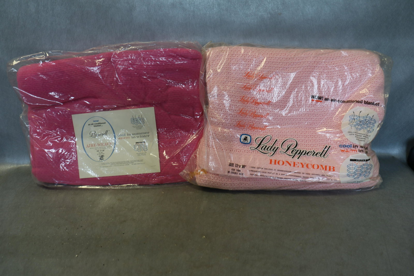 Lot of 2 Vintage Lady Pepperell Blankets, Old Store: Light pink blanket 72x90, cotton. Fuchsia blanket 72x90, poly rayon cotton.