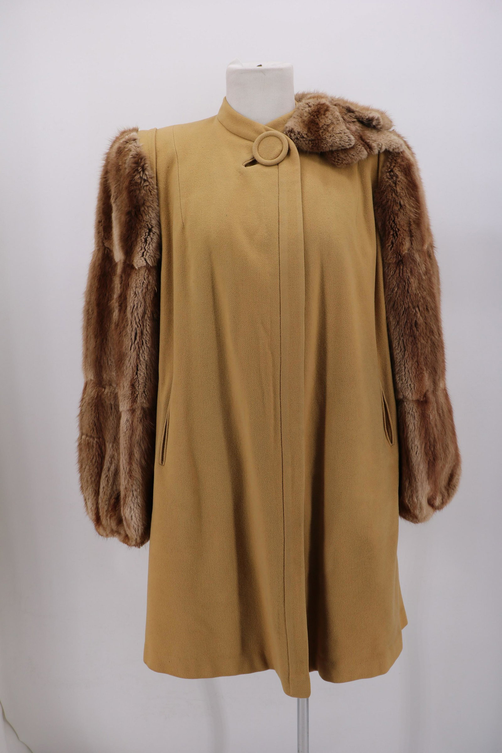 1930's Gold Wool Coat with Mink: high collar with one fabric button at neck & fur accent to left side, , long puff mink sleeves gathered at wrist, shoulder pads, side front pockets, quilted lining has some damage and slight other spo