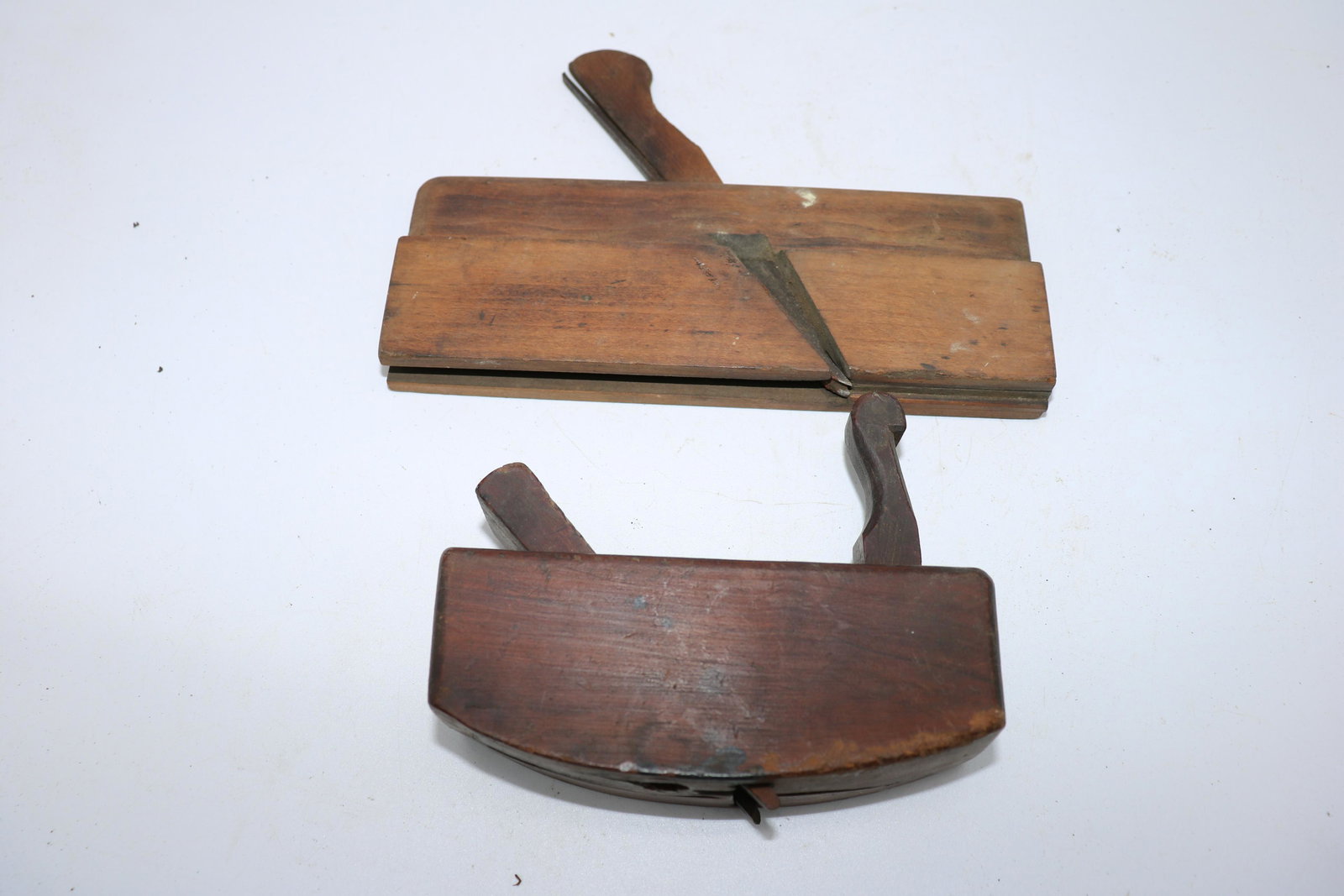Pair Antique Primitive Wood Molding Planes: great early pair, approx. 5 inch and 7 1/2