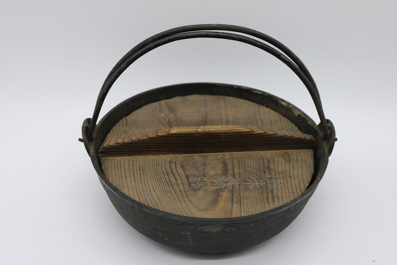 Antique Asian Cast Iron Skillet & Cover (1 of 5)