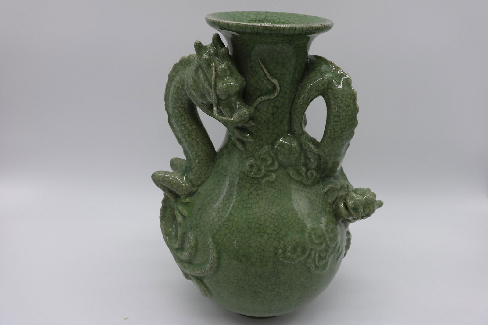Asian Porcelain Ming Style Vase With Dragons (1 of 7)