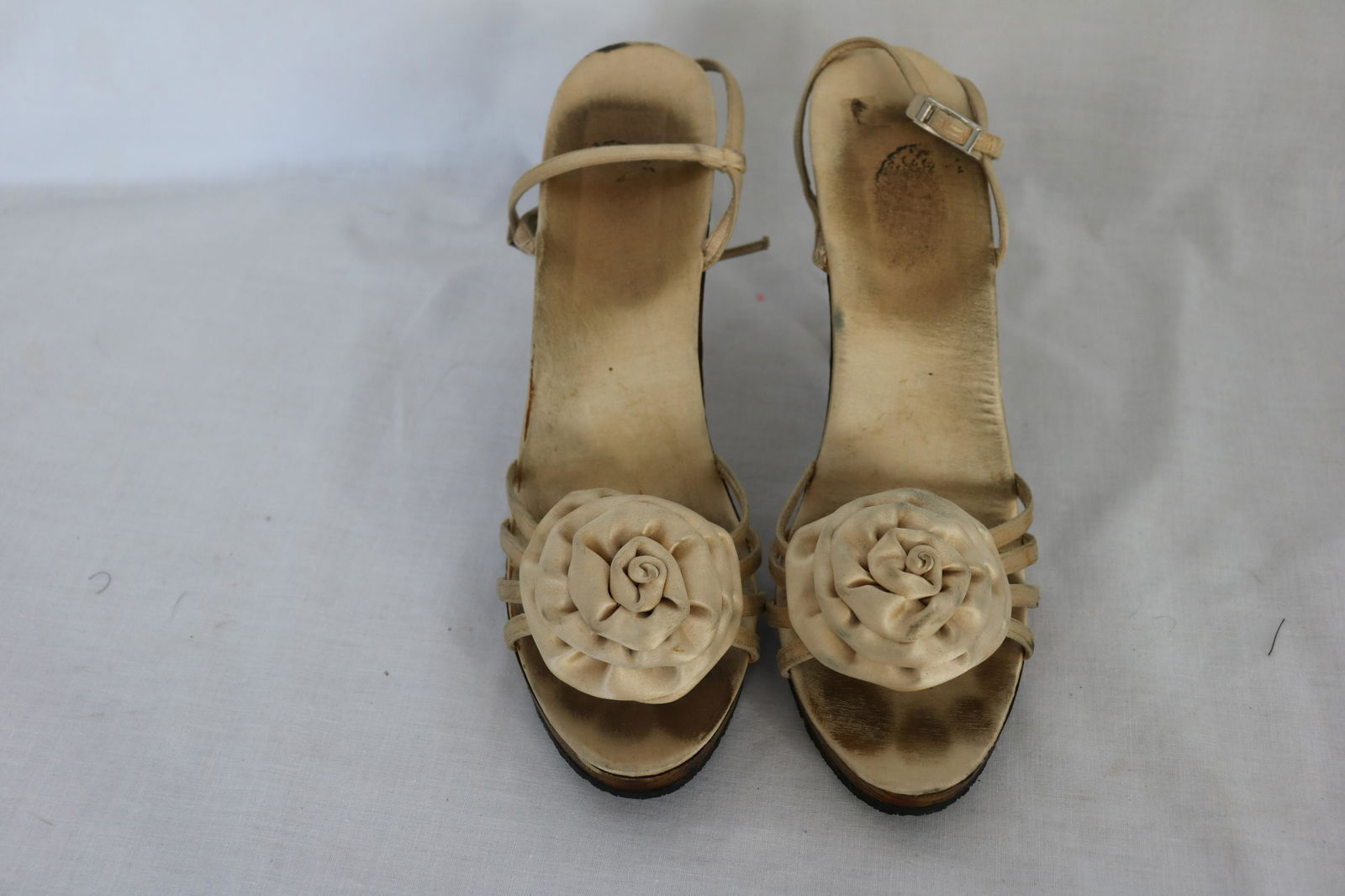 Vintage 1940's Style Satin Platform Strappy Heels: white satin flower fronts ankle straps, approx. 4 1/4 inch heels, size 39 , soles in great condition, satin needs some cleaning