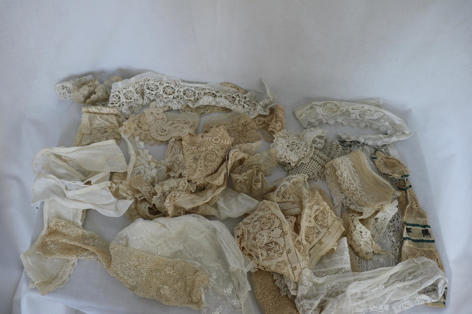 Lot of Vintage & Victorian Lace Trims: Collars and Cuffs, Lace, Crochet, Irish Crochet & more