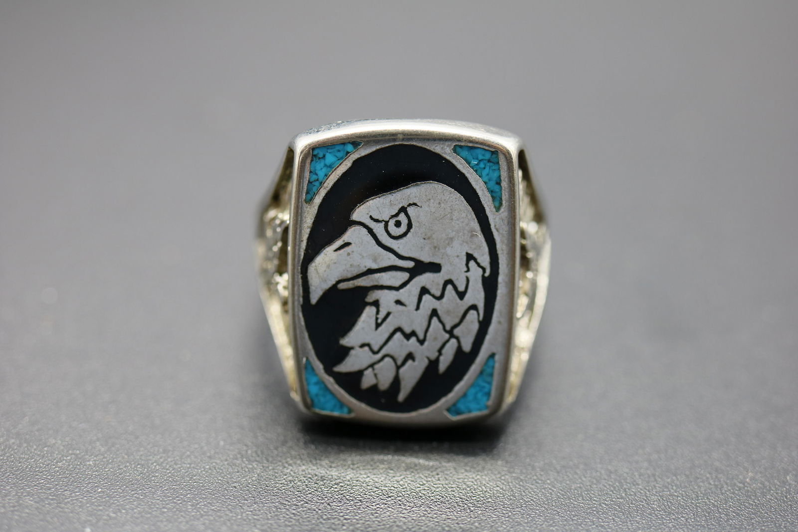 Vintage Men's Eagle Ring with Torquiose Inlay (1 of 4)