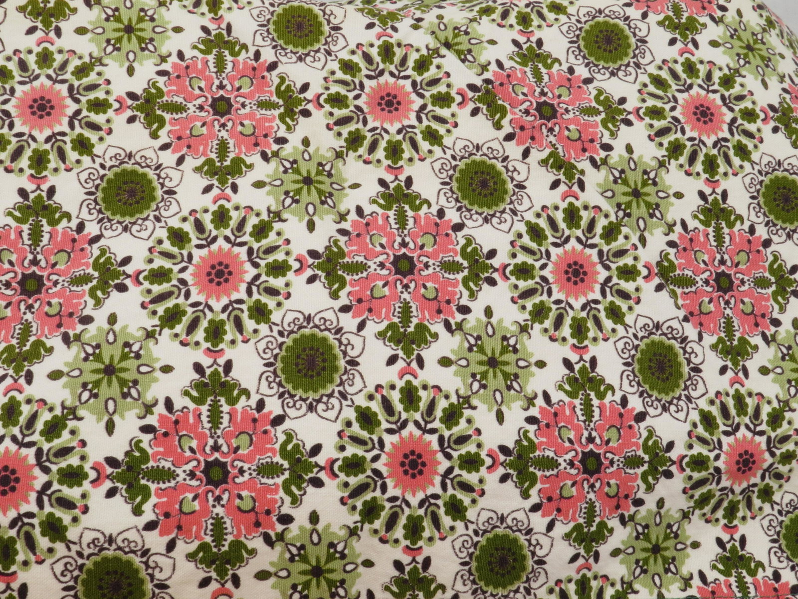 Lot of Vintage Café Style Curtains, Waverly Fabric,: pink and green floral 2 pair includes 2 valances, 2 tops and 2 bottoms each