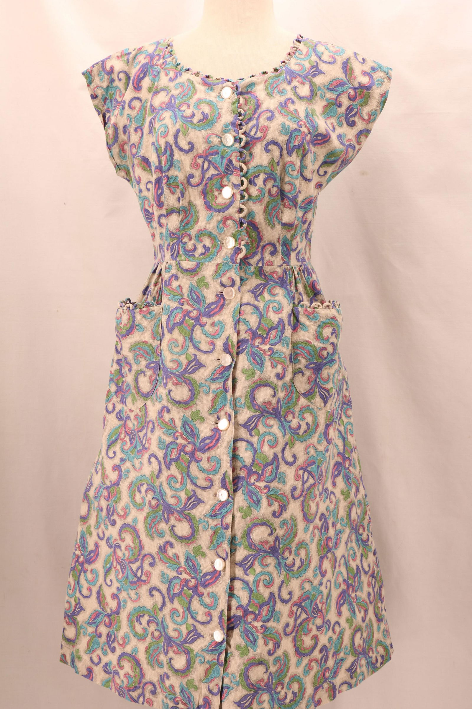 Vintage 1950's Union Made Cotton Dress (1 of 7)
