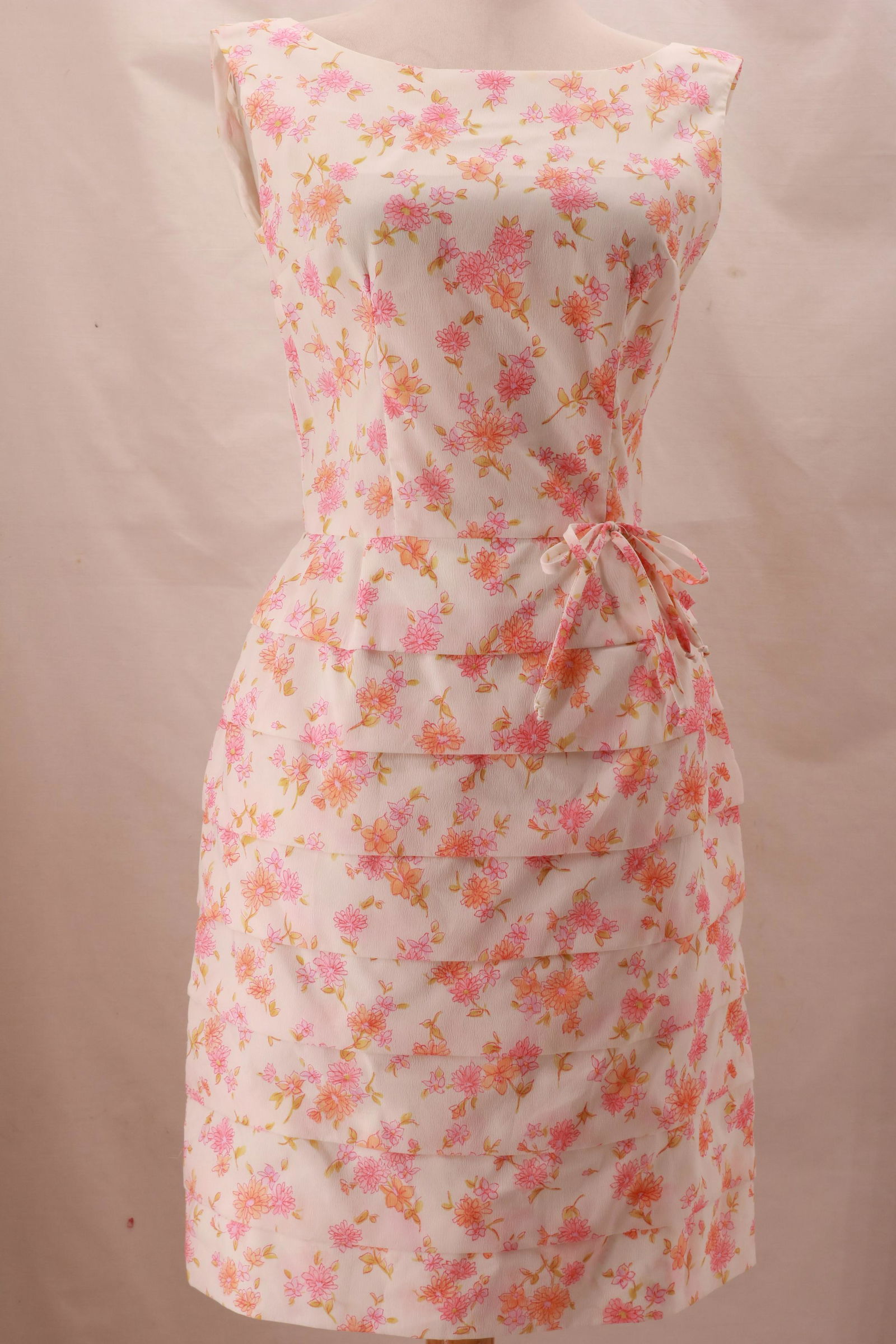 Vintage 1950's Pink Floral Dress (1 of 11)
