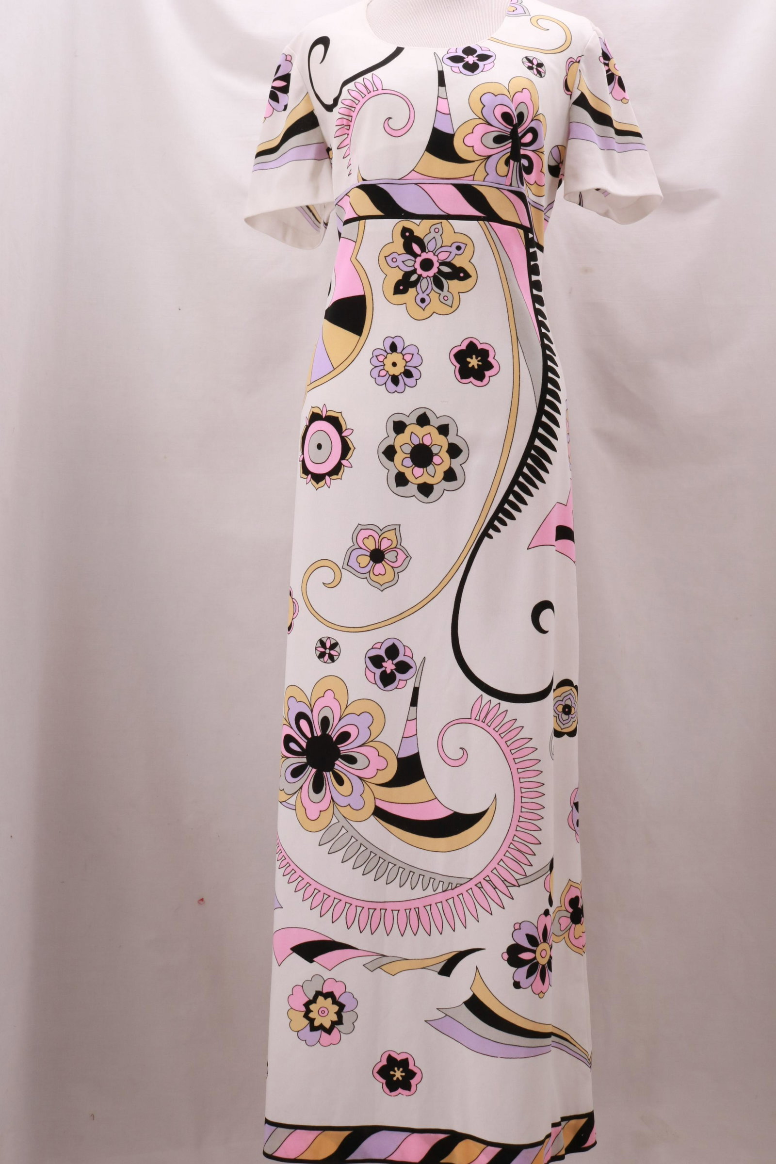 Vintage 1970's Ein Fink Modell Dress: Vintage 1970's Ein Fink Modell Dress in a bold, groovy design on polyester. Flattering empire waistline. Approximate measurements: Bust 38", Waist 36"