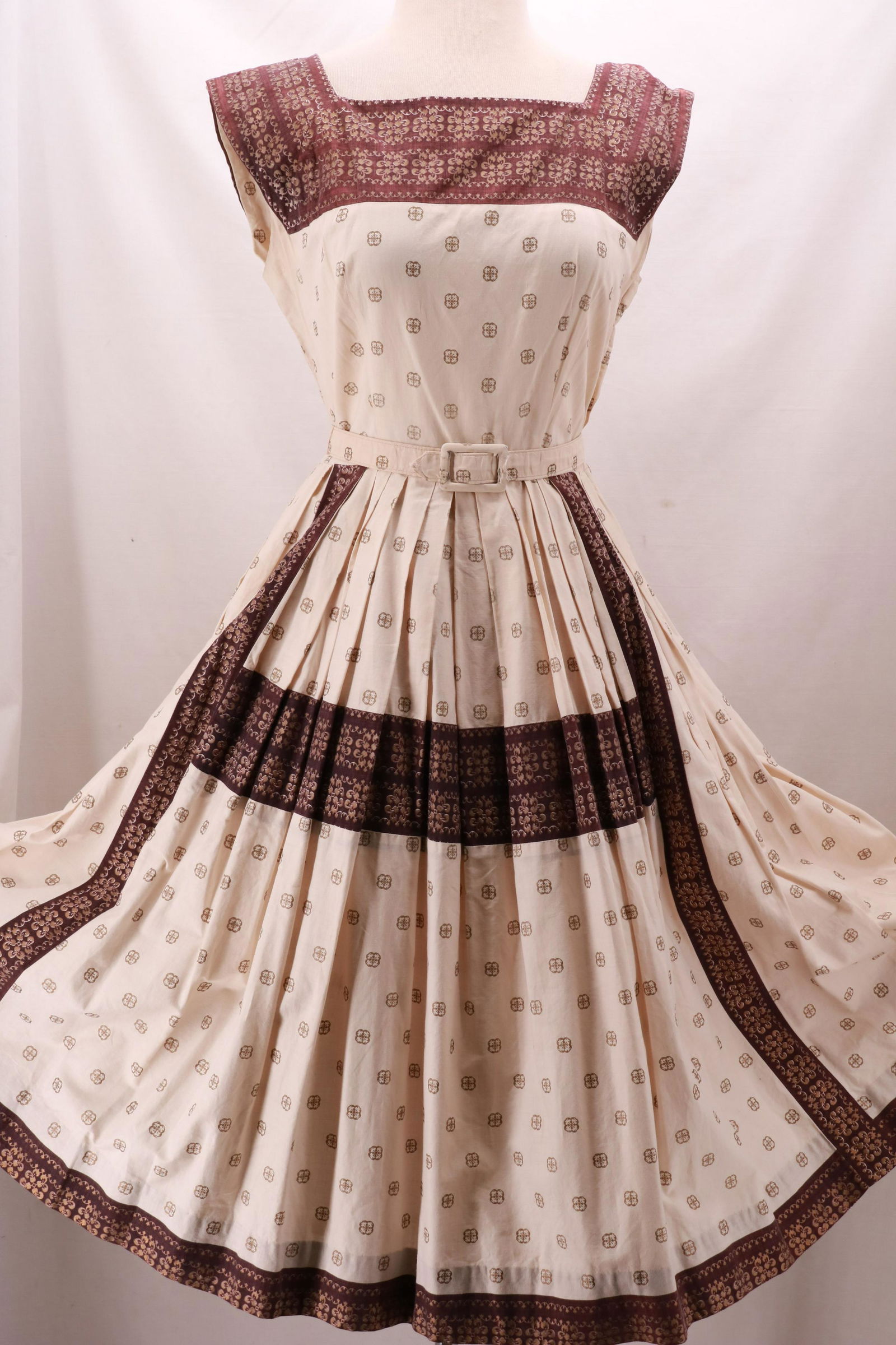 Vintage 1950's JUNIOR ELEGANCE Cotton Sundress with (1 of 9)