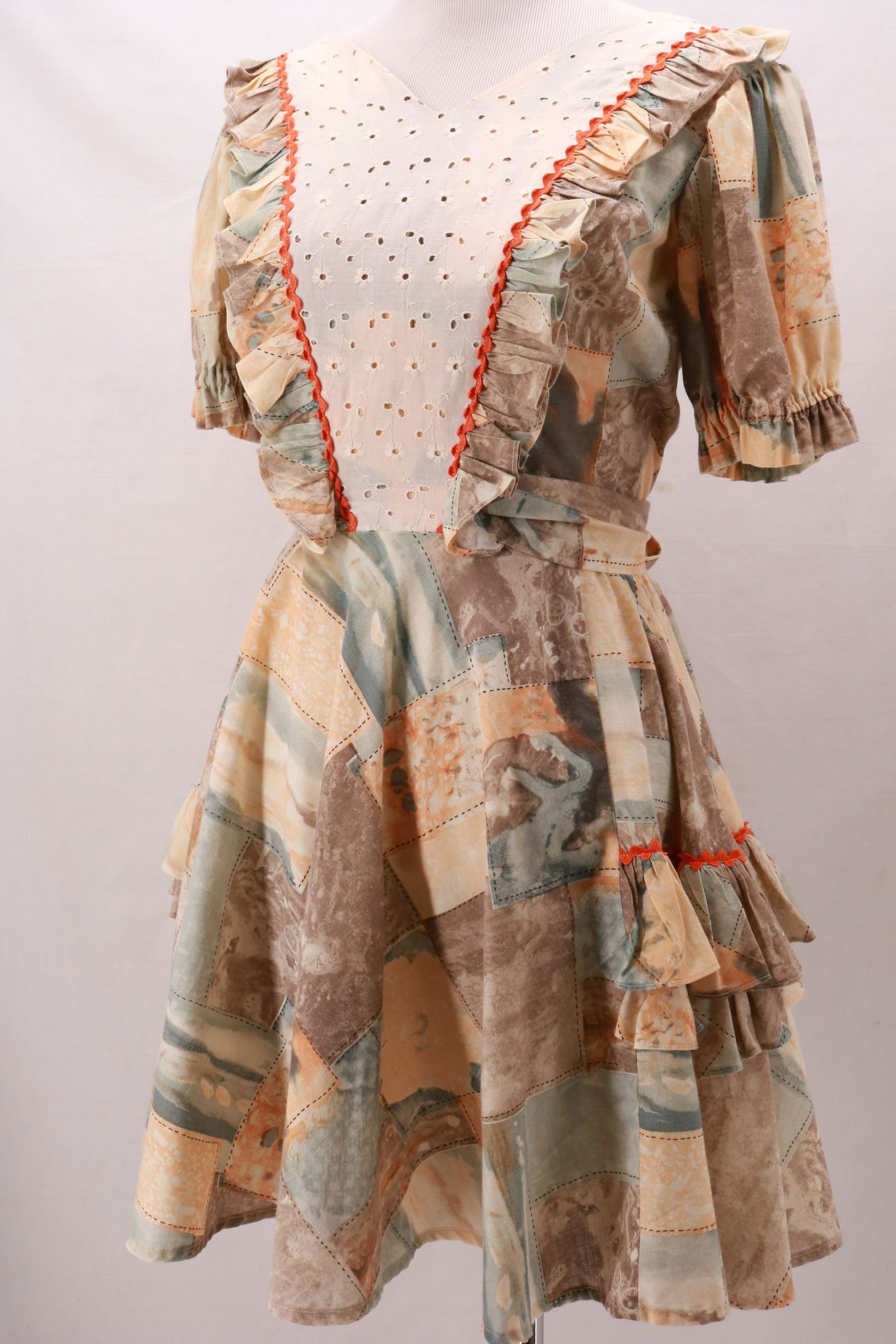 Vintage Patchwork Pattern WESTERN FASHIONS Dress (1 of 11)