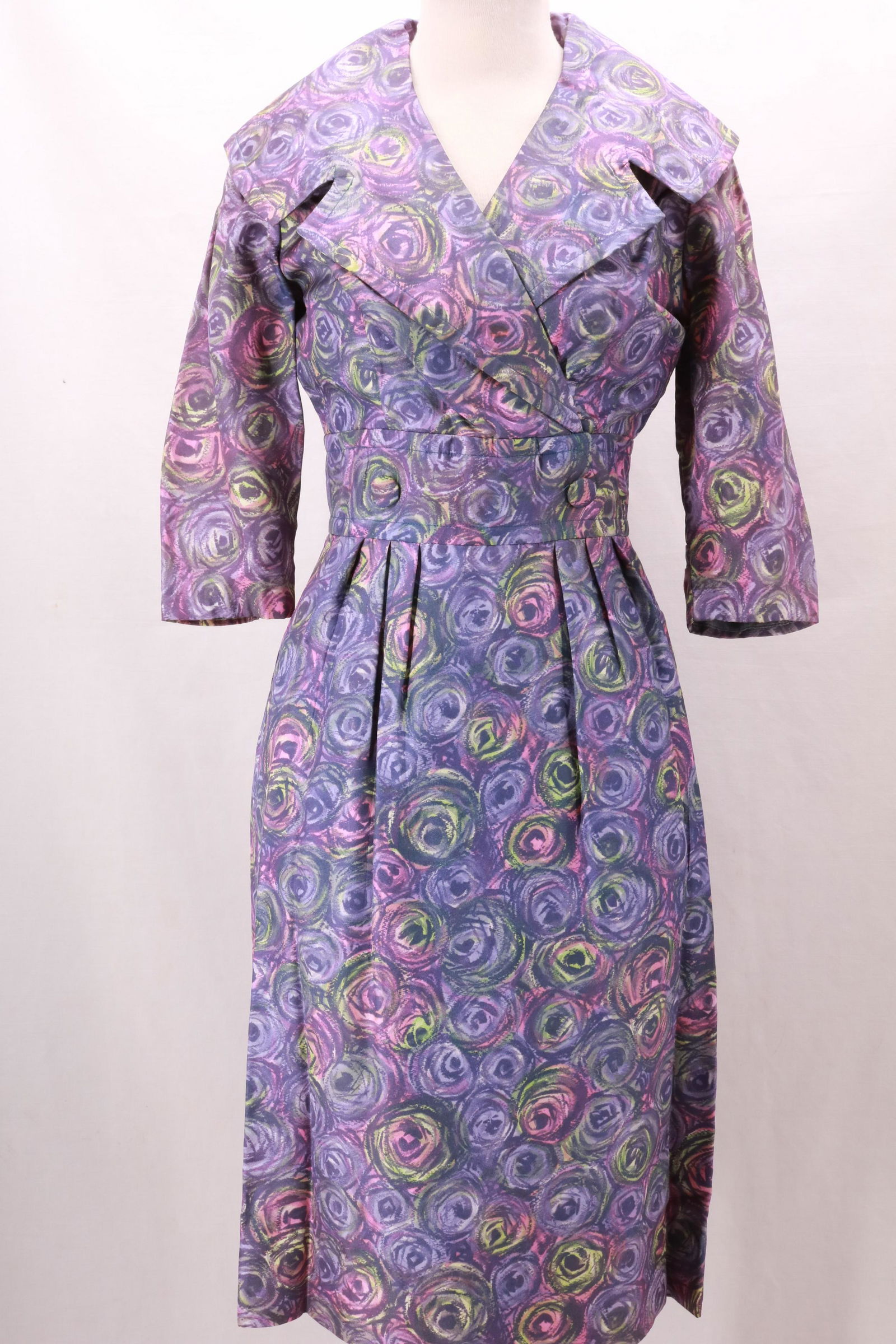 Vintage 1950's Purple Stylized Floral Fitted Dress (1 of 8)
