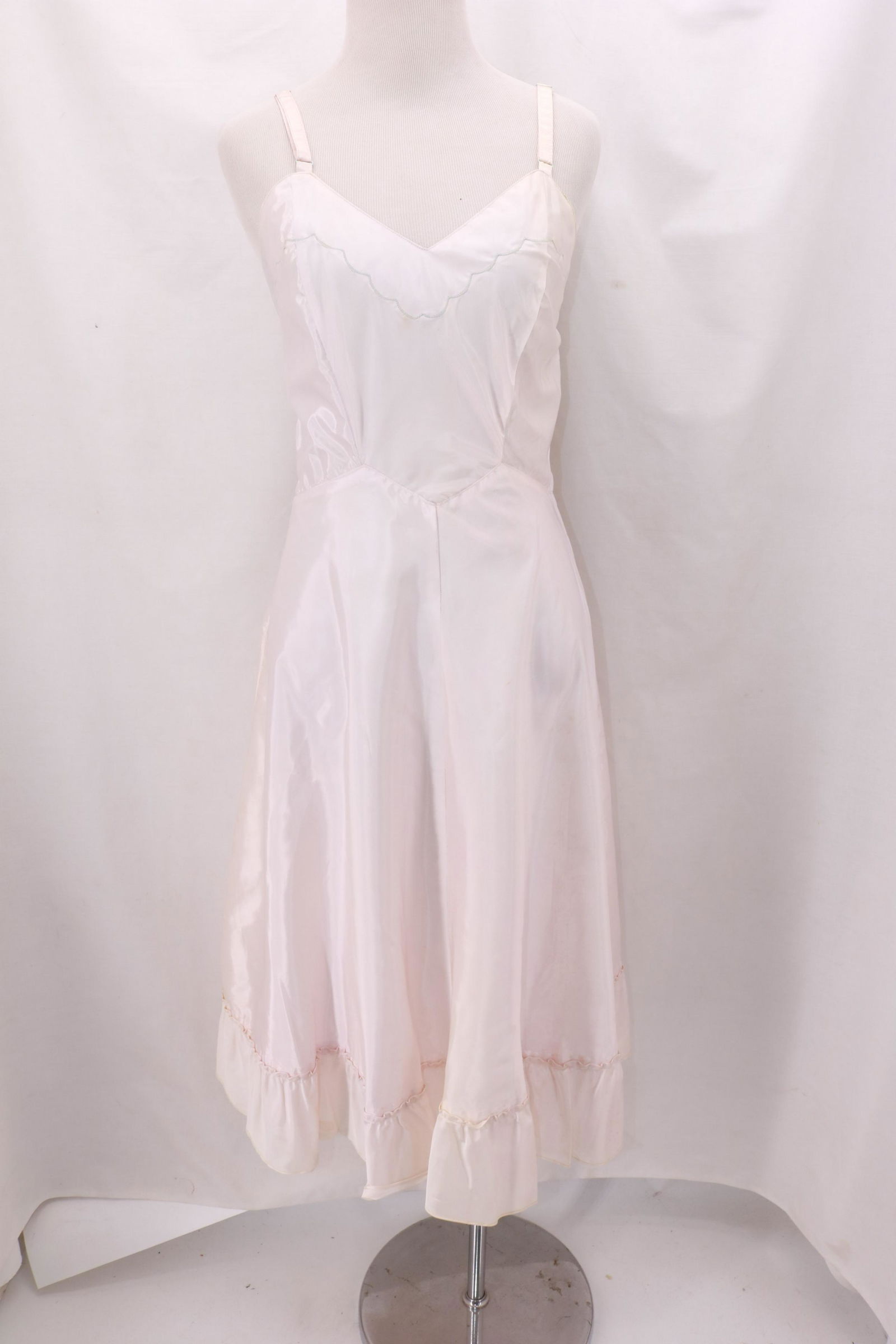 Vintage 1950's SEARS CHARMODE Slip Lingerie (1 of 8)