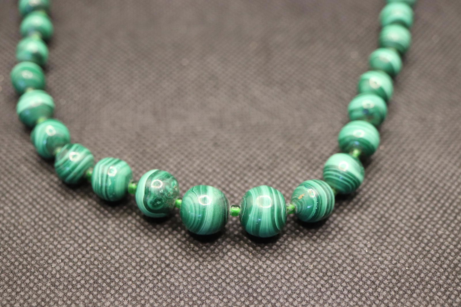 Genuine Green Malachite Necklace, Graduated Beads: approx. 24 inches long, screw clasp